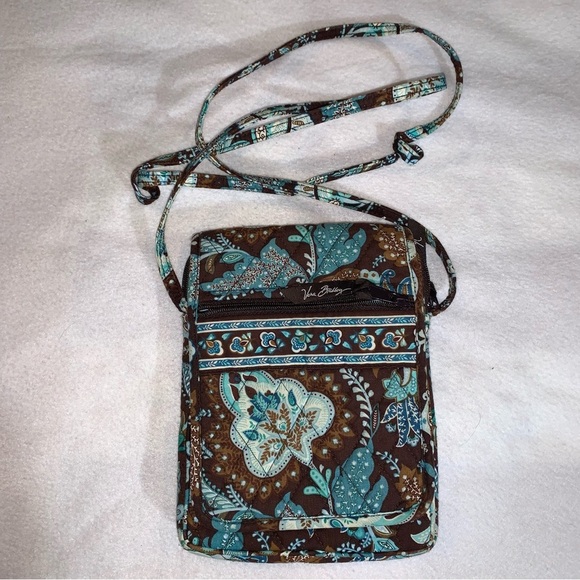 *READ DESCRIPTION* Vera Bradley Java Blue Paisley Small Quilted Crossbody Bag - Picture 1 of 6